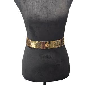 Vintage 80s Gold Tone Metal Fish Scale Elastic Stretch Belt Flower Buckle 28-32"